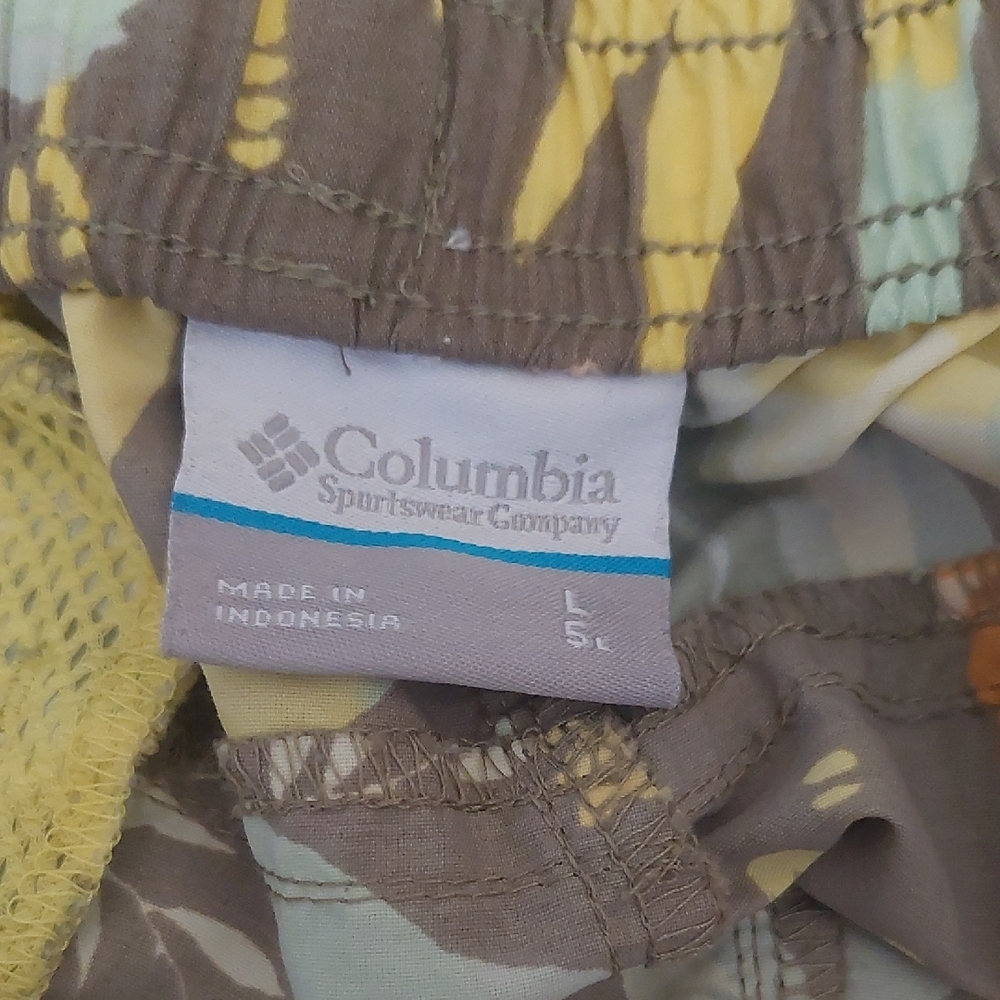 Columbia Women's Floral Print Shorts - Gray, Yellow, Orange - Picture 5 of 6